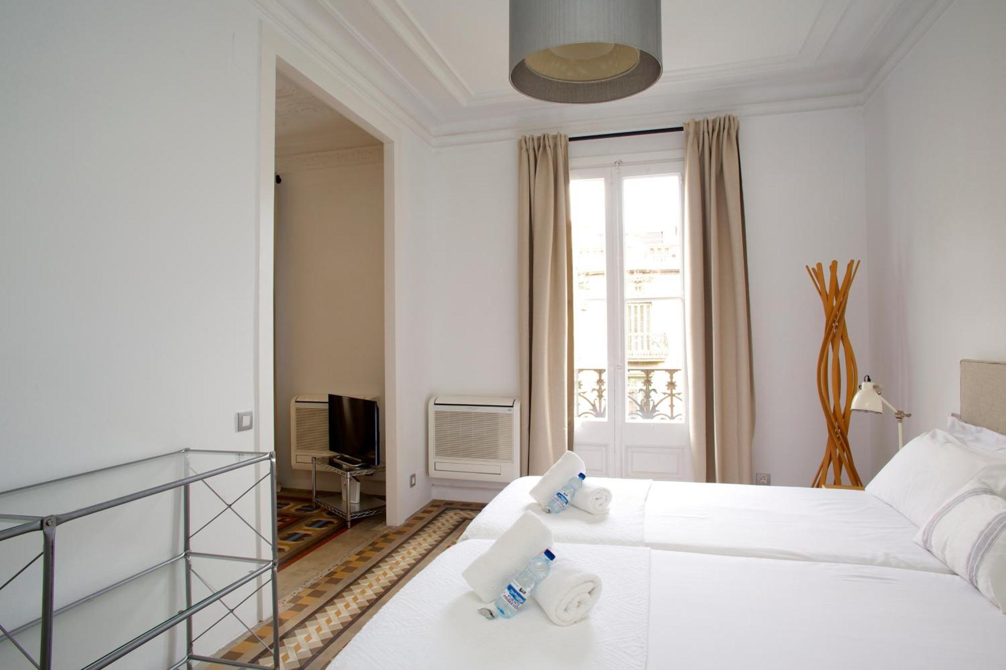 The Claris Suites II Barcelona Exterior foto