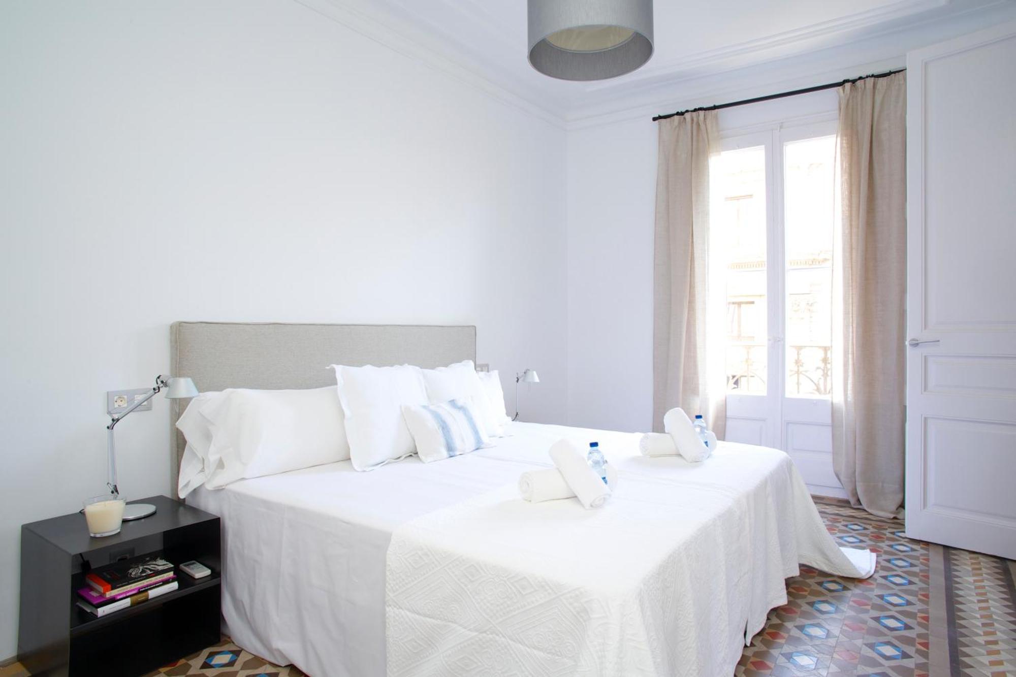 The Claris Suites II Barcelona Exterior foto