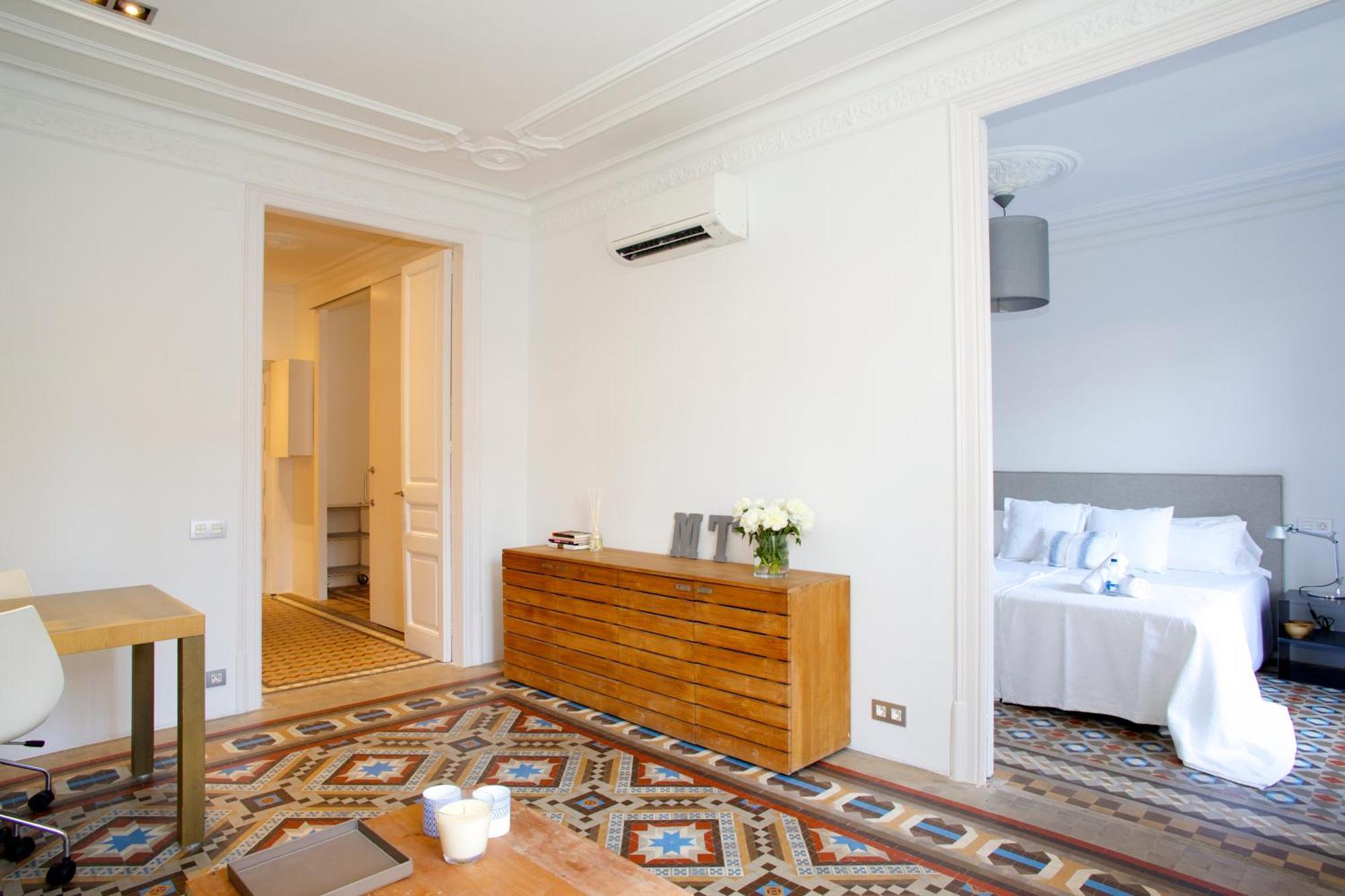 The Claris Suites II Barcelona Exterior foto