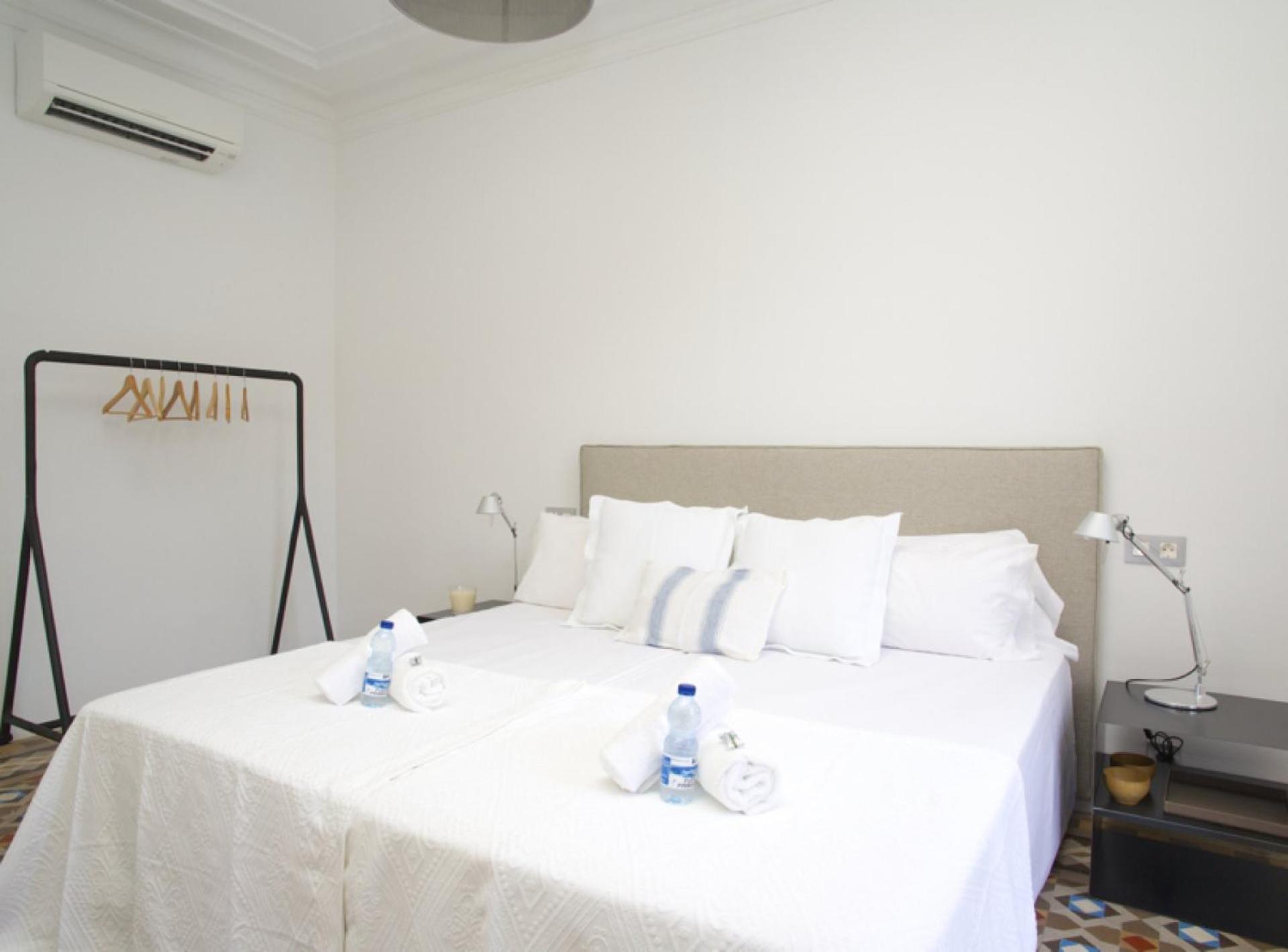 The Claris Suites II Barcelona Exterior foto