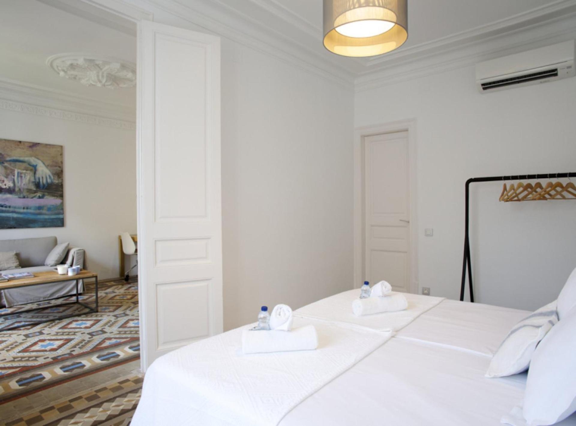 The Claris Suites II Barcelona Exterior foto