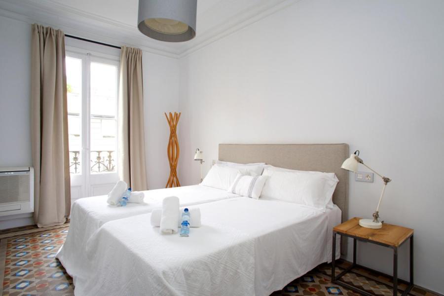 The Claris Suites II Barcelona Exterior foto